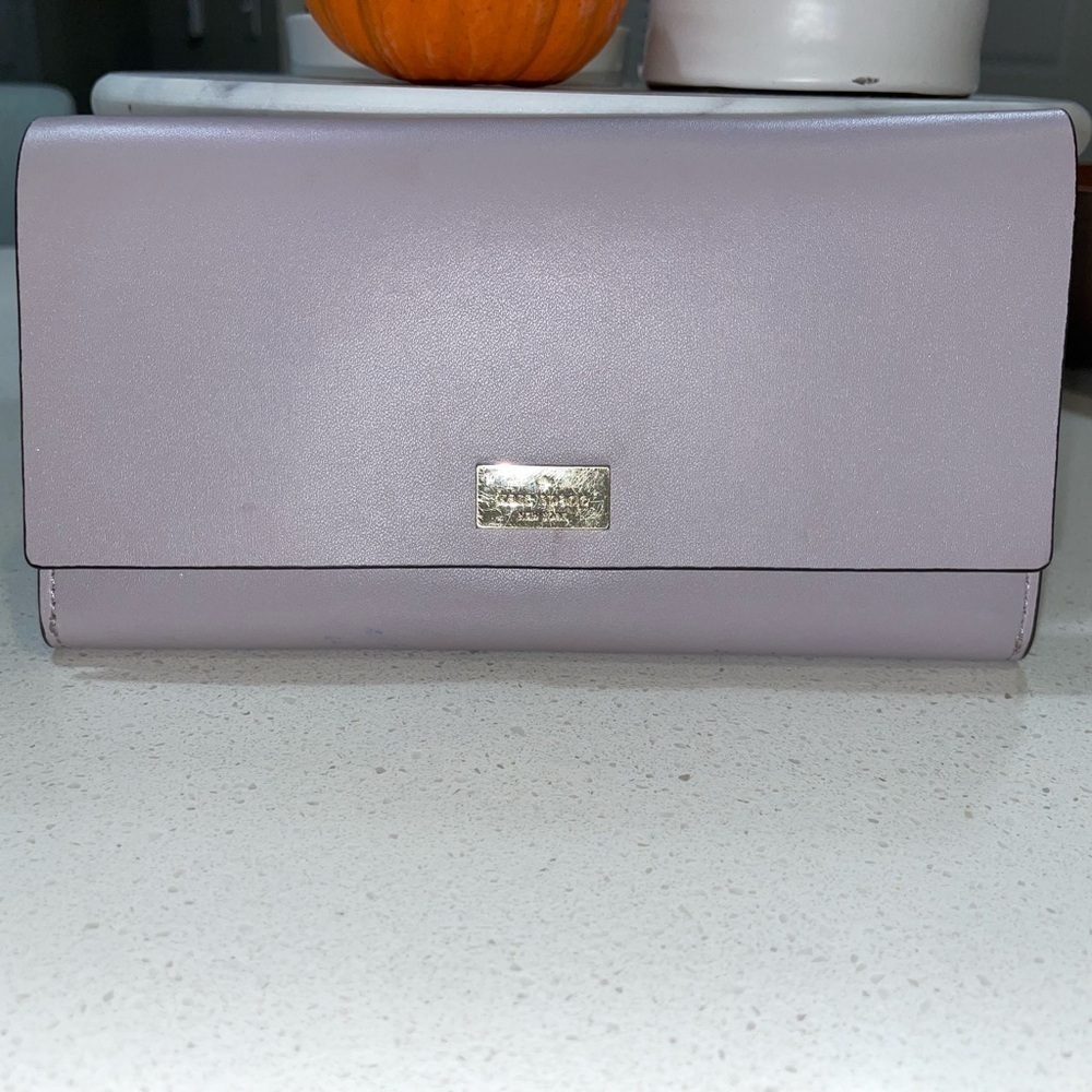 Kate Spade wallet​​​​​​​